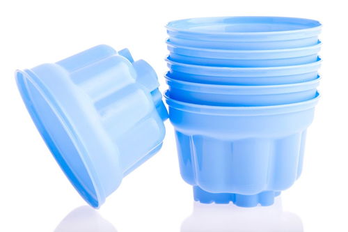 装润滑油的塑料桶可不可以用来装水饮用